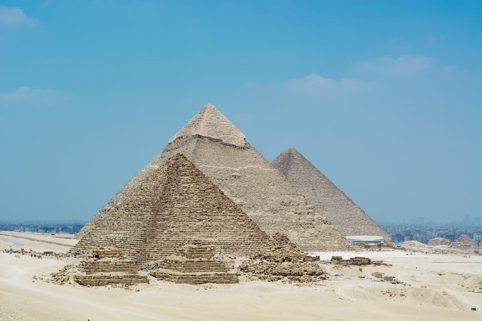  Pyramiden als Grabstätten der alten Ägypter